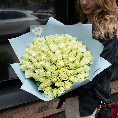 Букет из 101 розы "Шалимаро Прауд" Blue