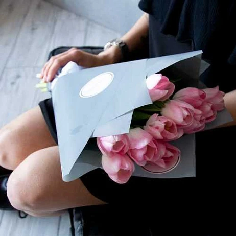 Букет из 9 тюльпанов "Династия" (От 15 букетов)